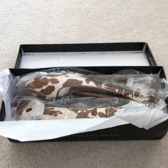 NWB Steven Bantry Flats - Picture 6 of 8